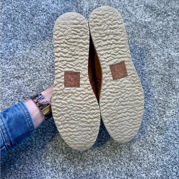 EUC Frye Brown Leather Flats Sz 7.5 - Picture 4 of 4